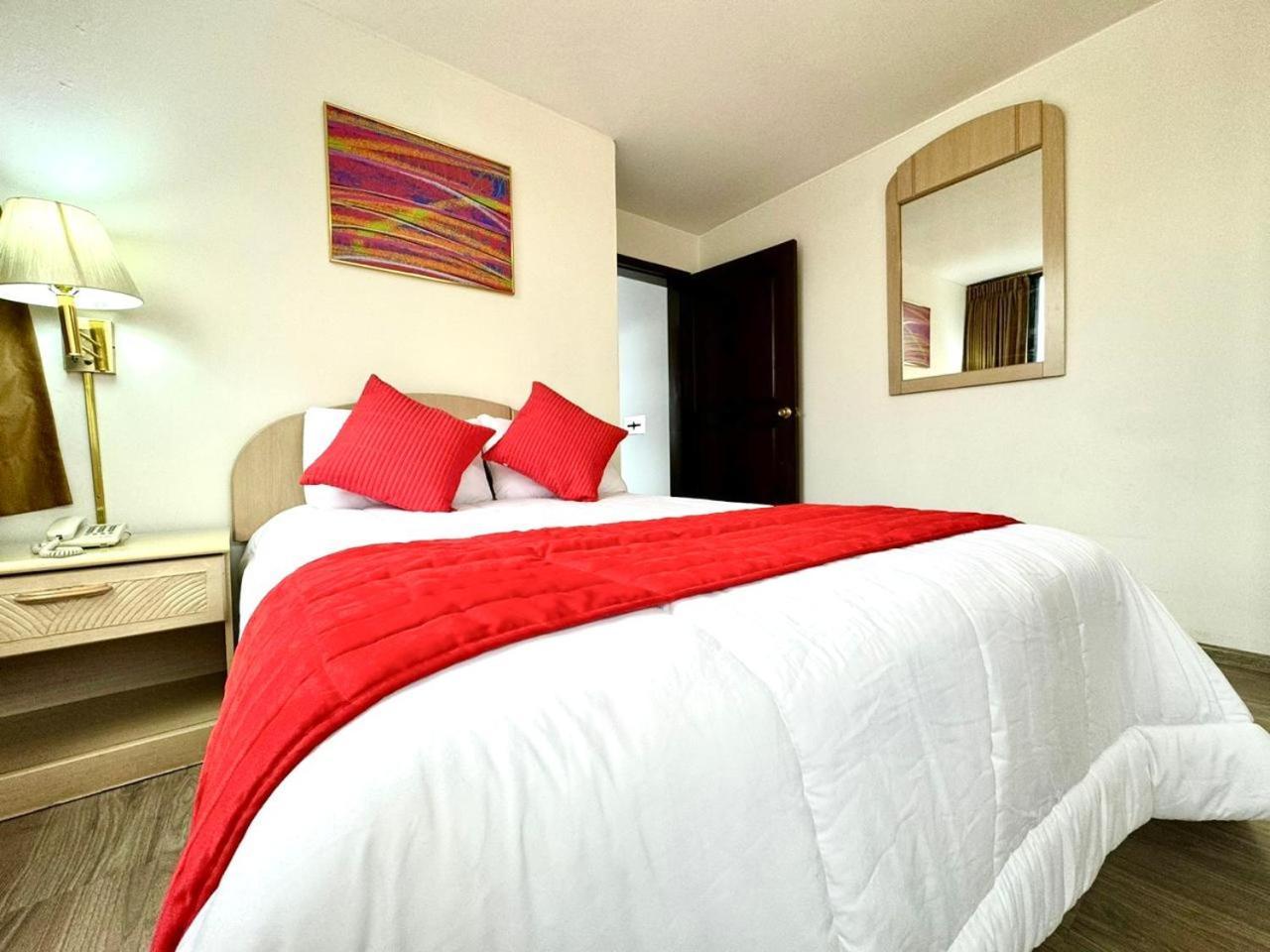 Stanford Suites Hotel Quito Exteriör bild