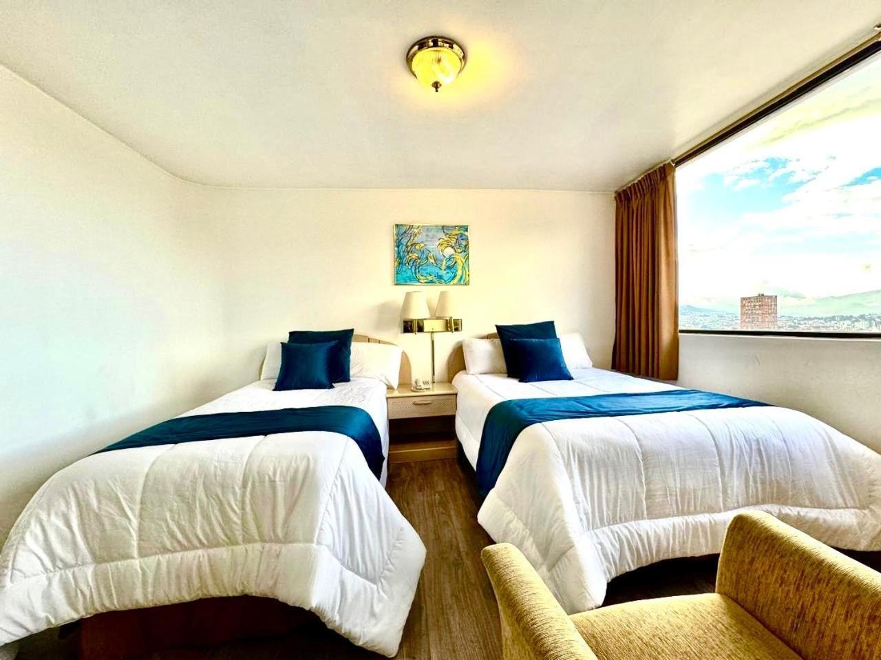 Stanford Suites Hotel Quito Exteriör bild